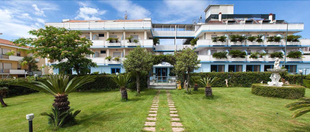 Hotel Marina Roseto Degli Abruzzi Eksteriør bilde