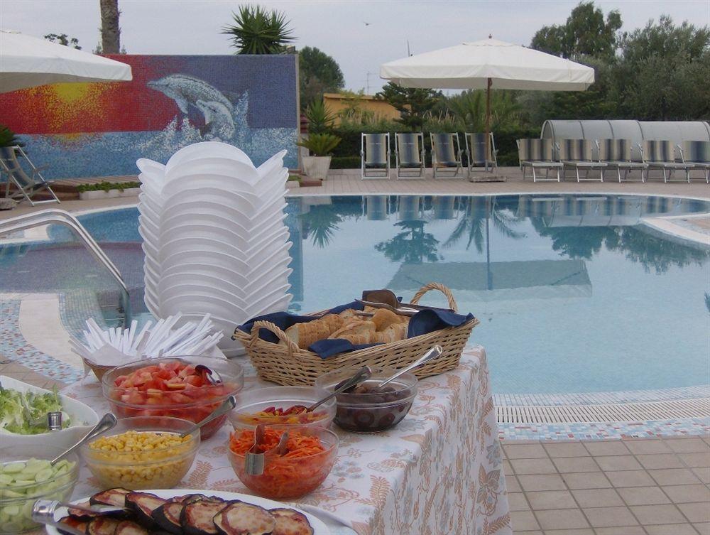 Hotel Marina Roseto Degli Abruzzi Eksteriør bilde