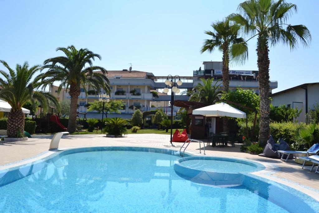 Hotel Marina Roseto Degli Abruzzi Eksteriør bilde