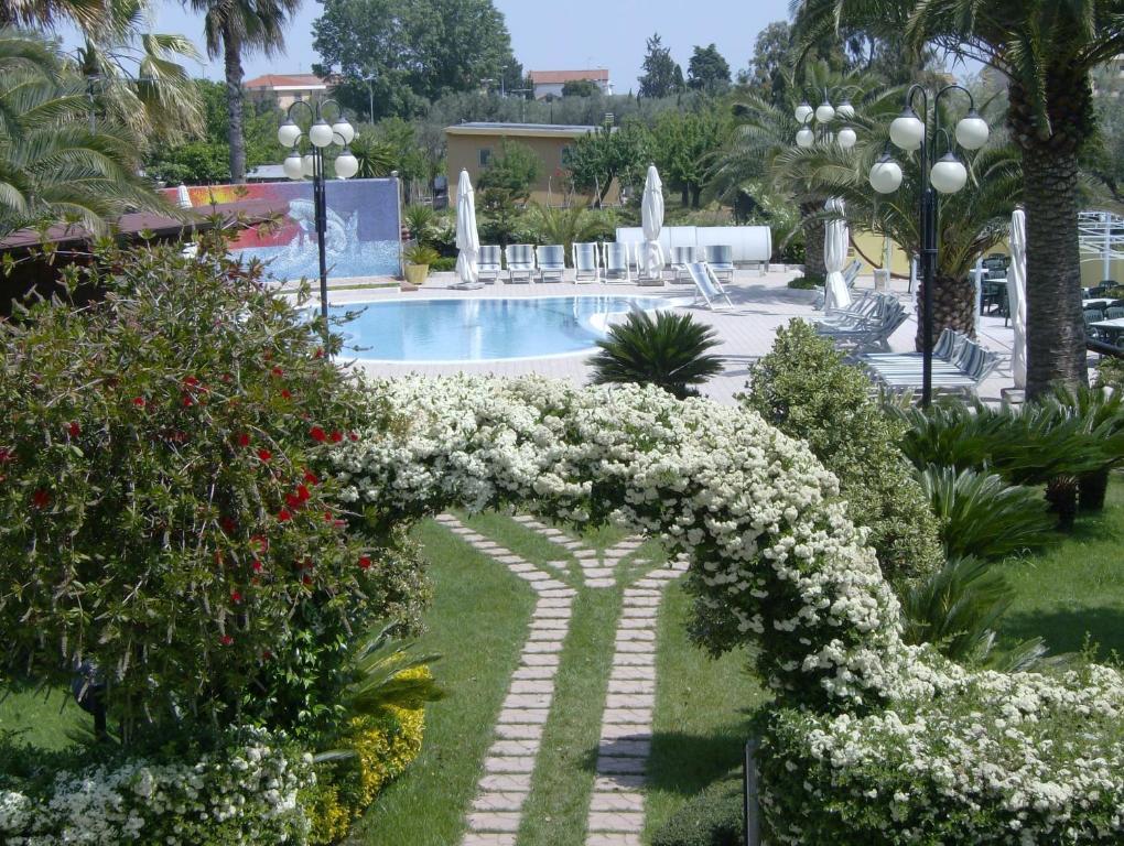 Hotel Marina Roseto Degli Abruzzi Eksteriør bilde
