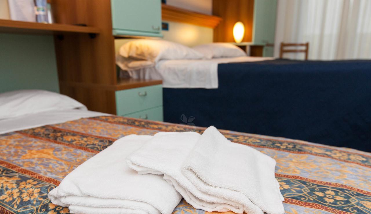 Hotel Marina Roseto Degli Abruzzi Eksteriør bilde