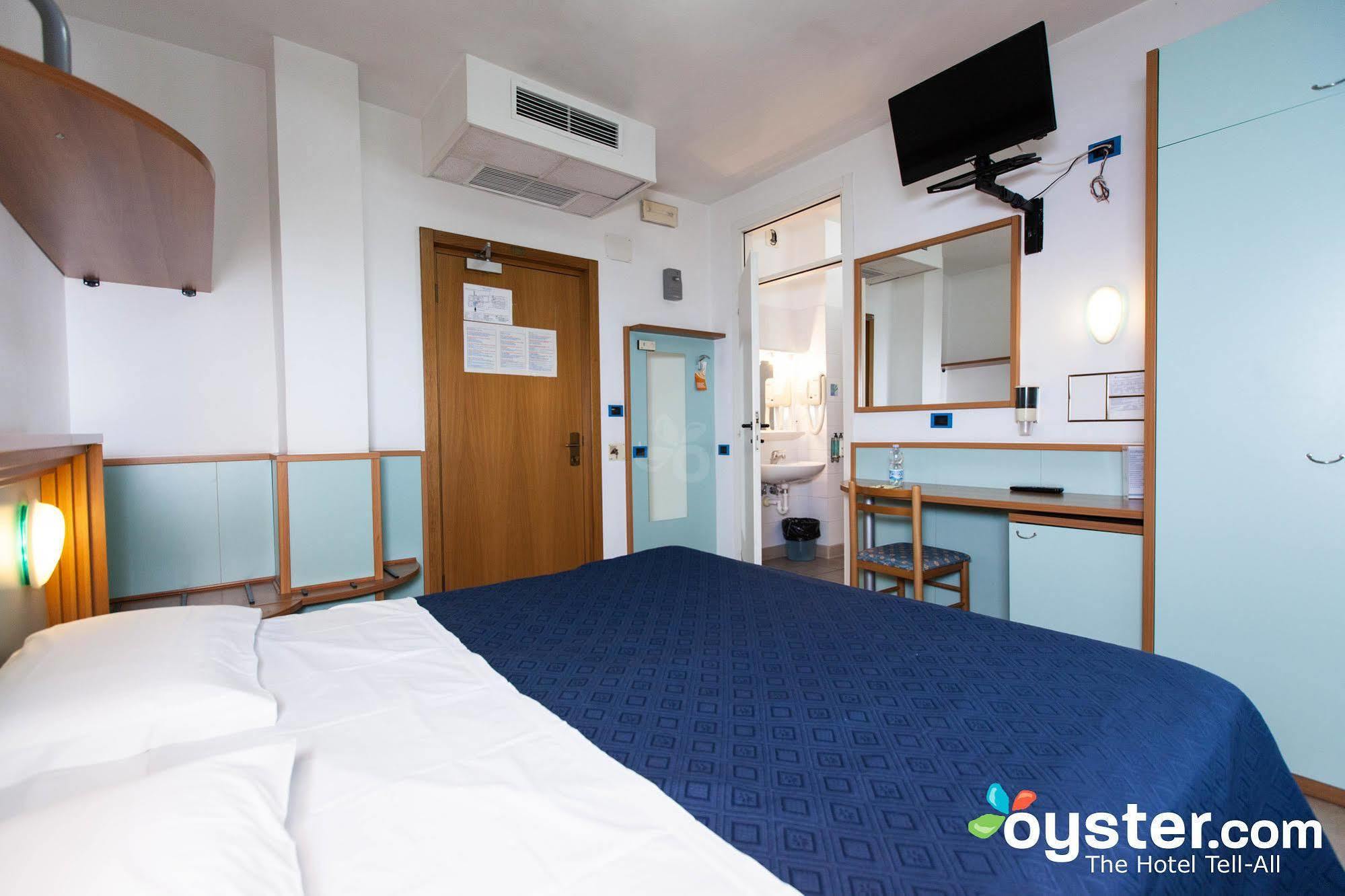 Hotel Marina Roseto Degli Abruzzi Eksteriør bilde
